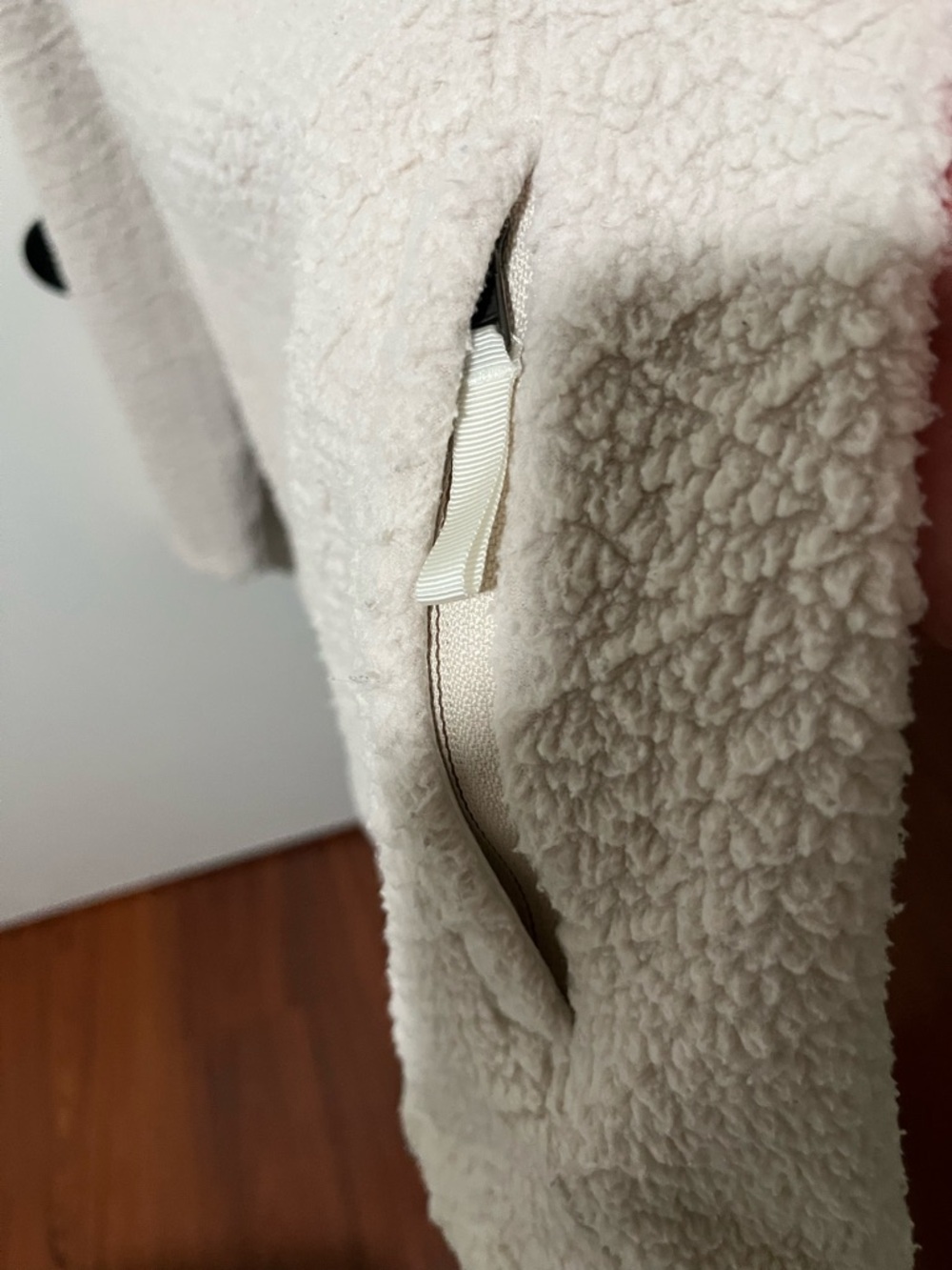 Patagonia Women's Diamond Capra Hoody - Picture 4 of 8